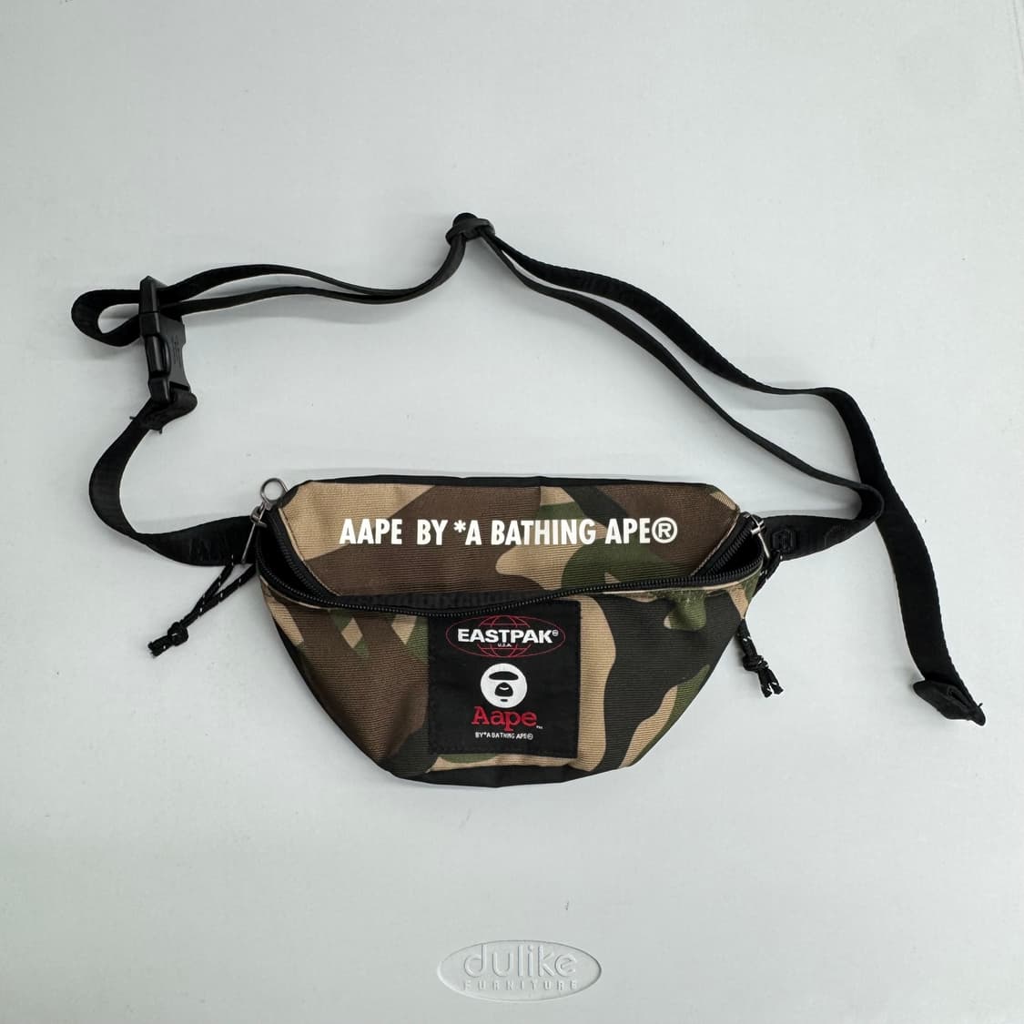 에이프 X 이스트팩 웨이스트백 상품이미지2