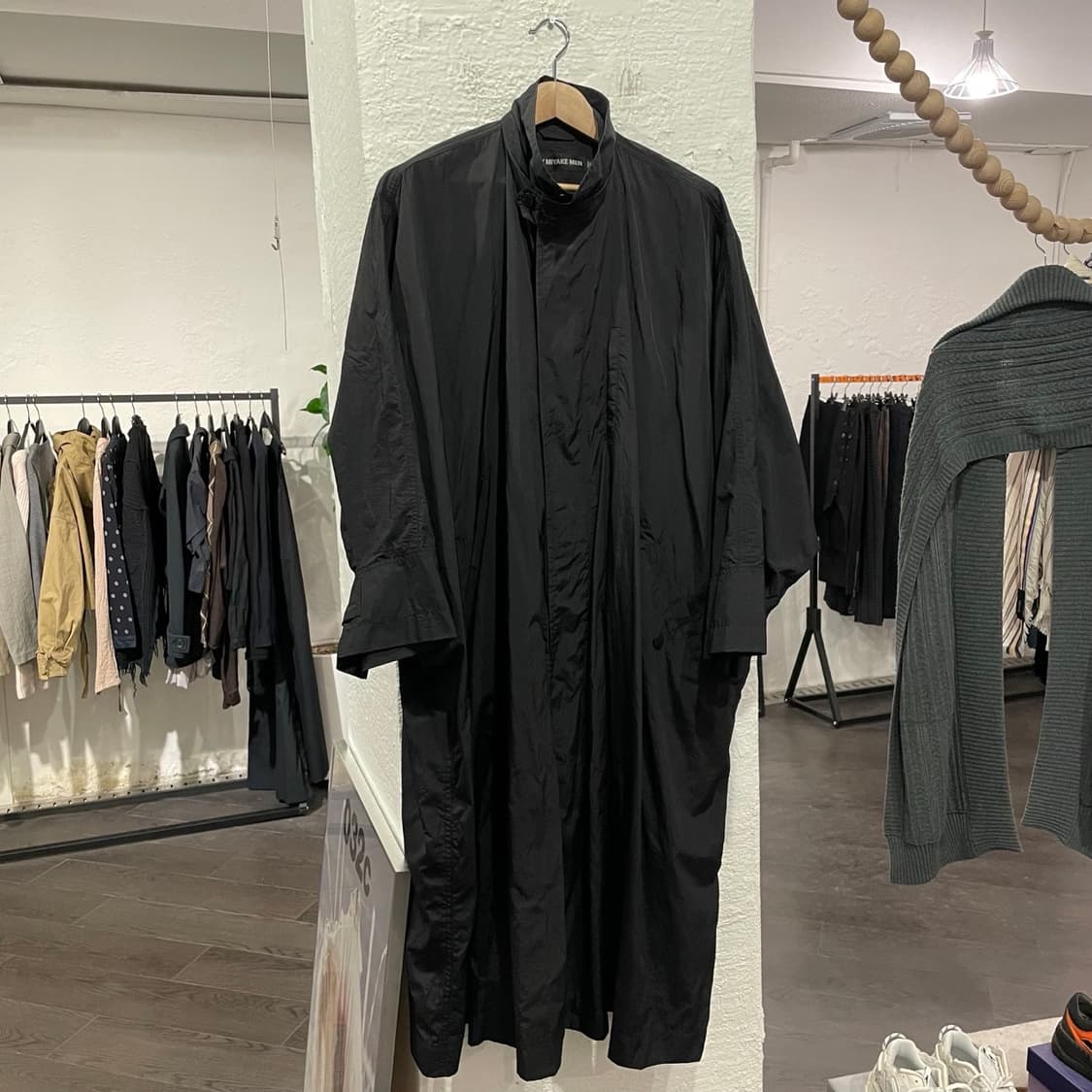 이세이미야케 맨 타페타 나일론 트렌치코트 상품이미지1
