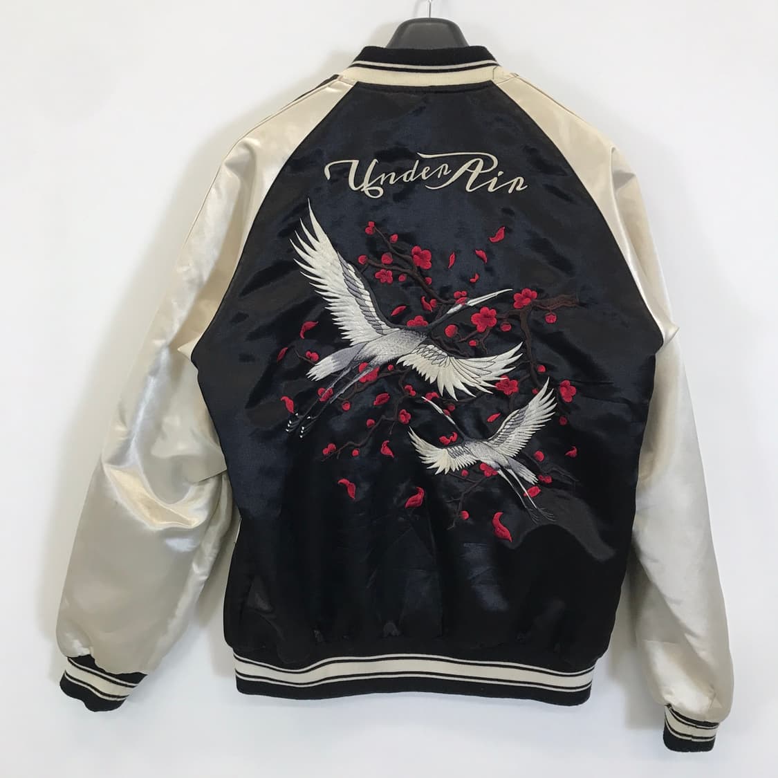 언더에어 UNDERAIR 자수 스카잔점퍼 [46사이즈] 상품이미지4