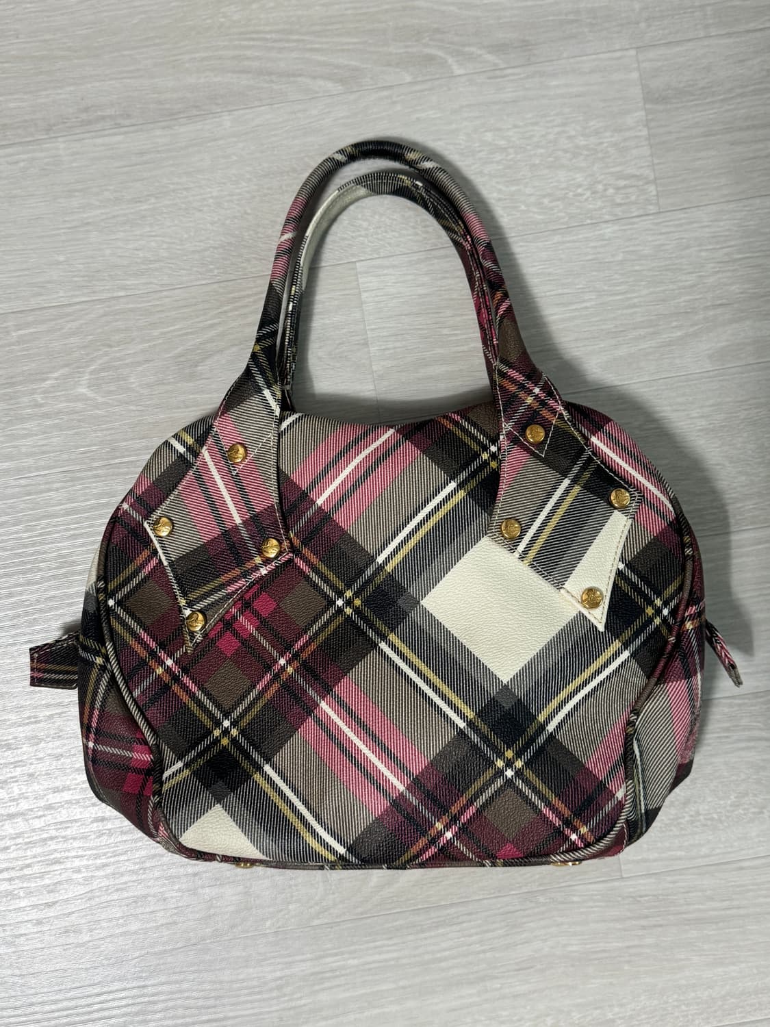 비비안웨스트우드 하트 타탄 체크 야스민백 상품이미지1