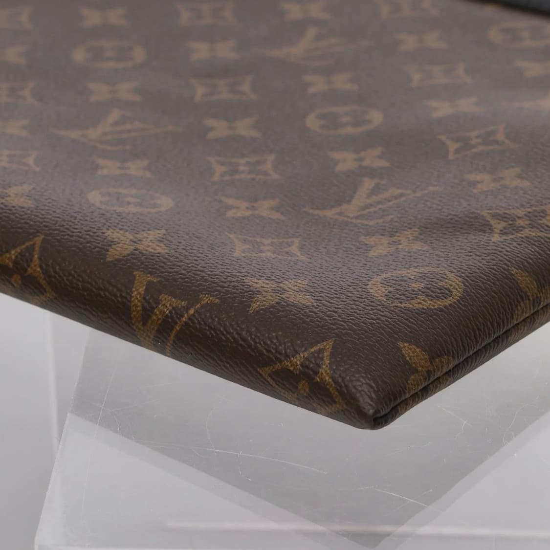 루이비통 클러치 디스커버리 포쉐트 모노그램 캔버스GM 상품이미지4