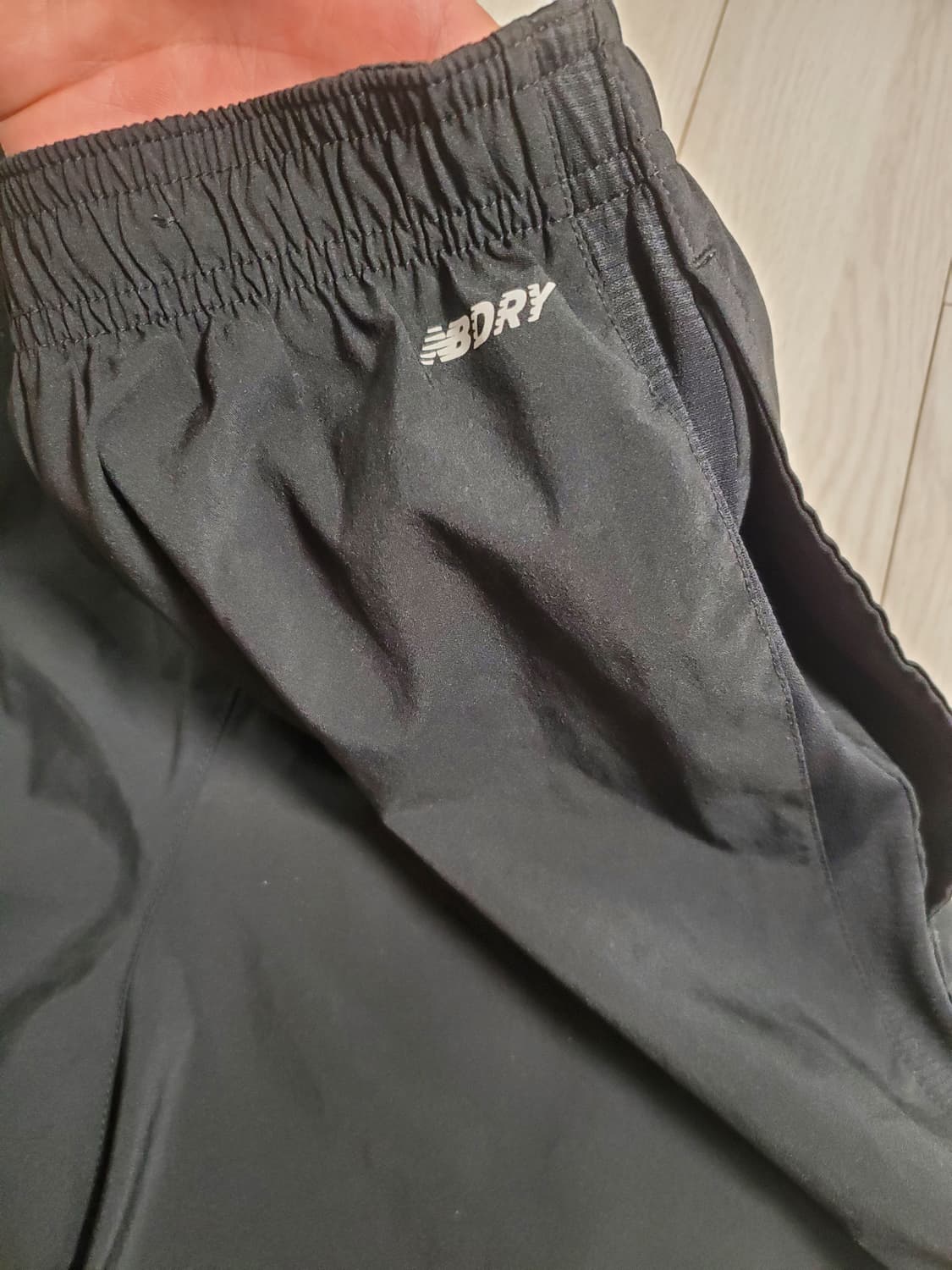 새상품급)뉴발란스 엑셀러레이트 5인치 러닝 반바지 블랙 남자 트레이닝 쇼 상품이미지6