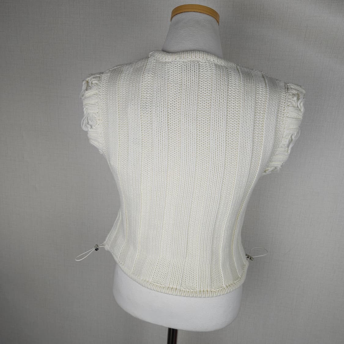 (새상품)자라 크롭 니트조끼 여성55사이즈  상품이미지5