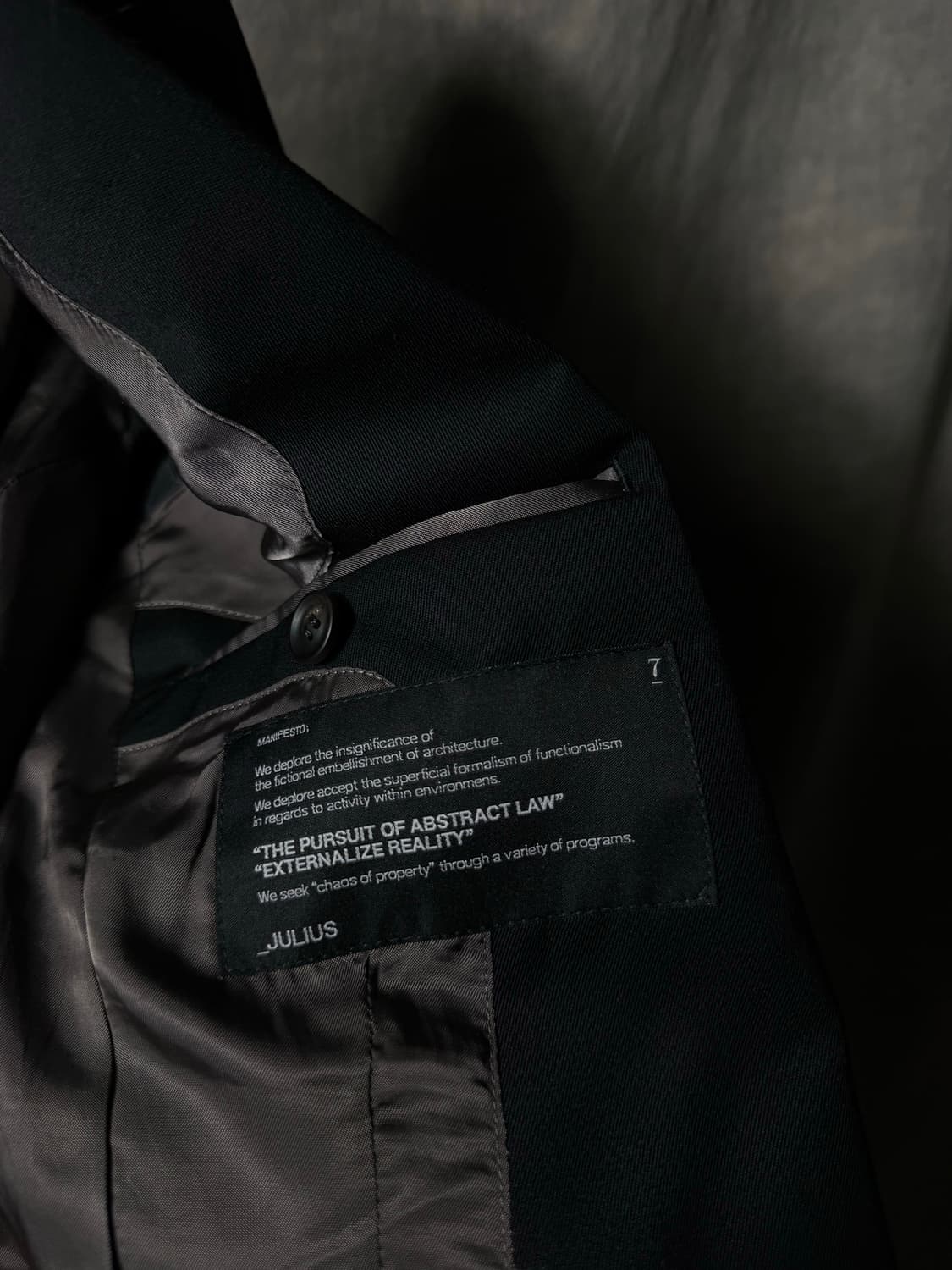 JULIUS 08SS Tailored Blazer 상품이미지10