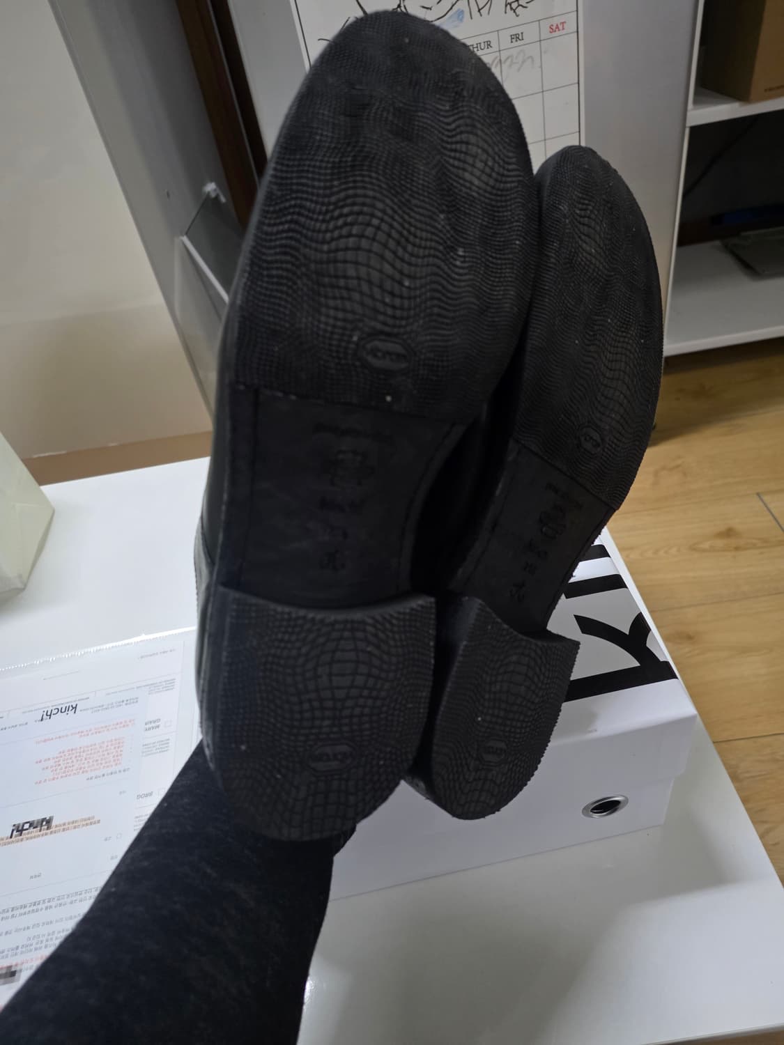 킨치 649 265사이즈 1월수령 새제품급 상품이미지3