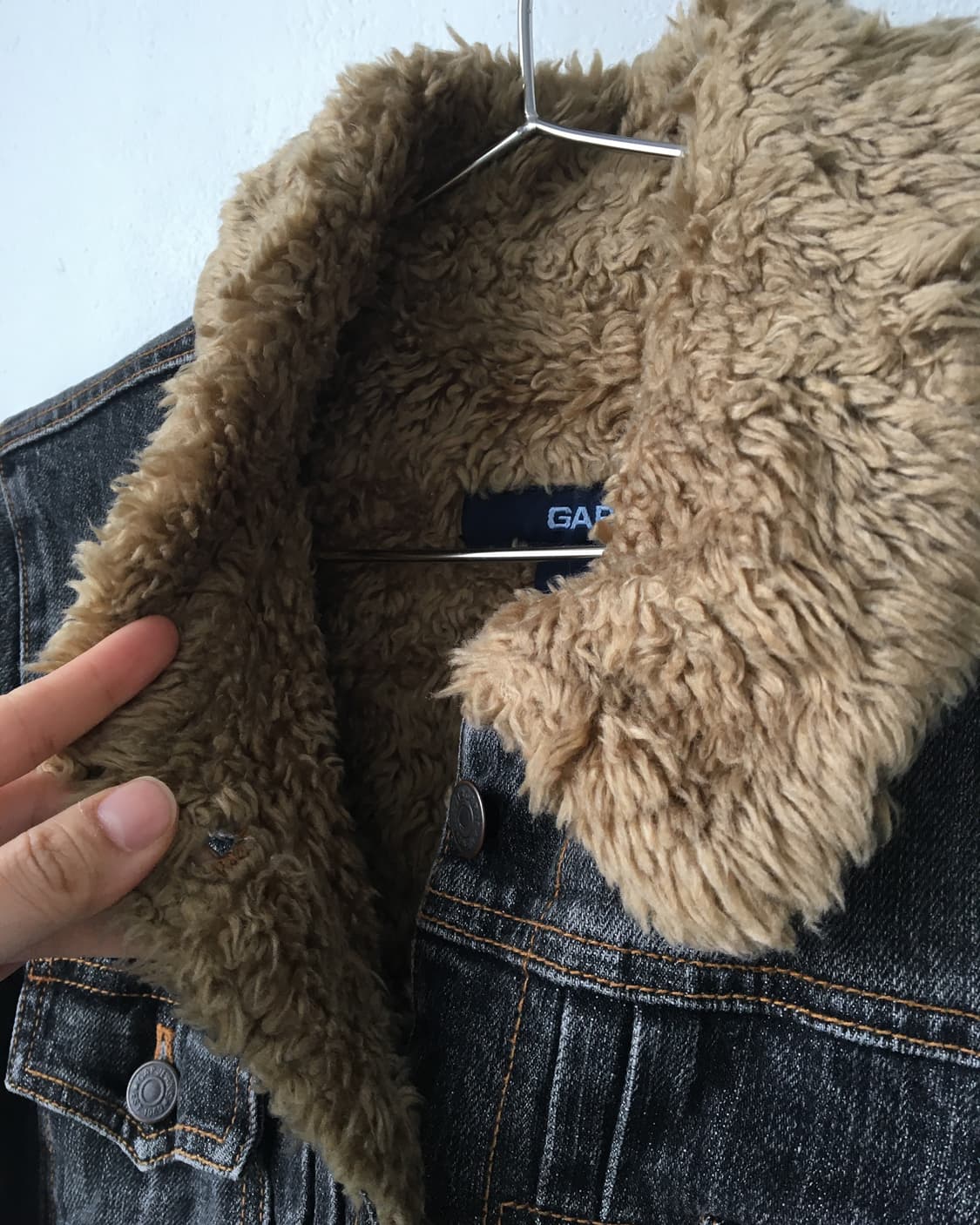 Gap fake fur point denim jacket 상품이미지4