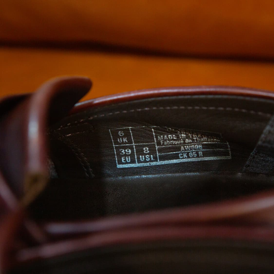 닥터마틴 아드리안 스웨이드 테슬 로퍼 상품이미지2