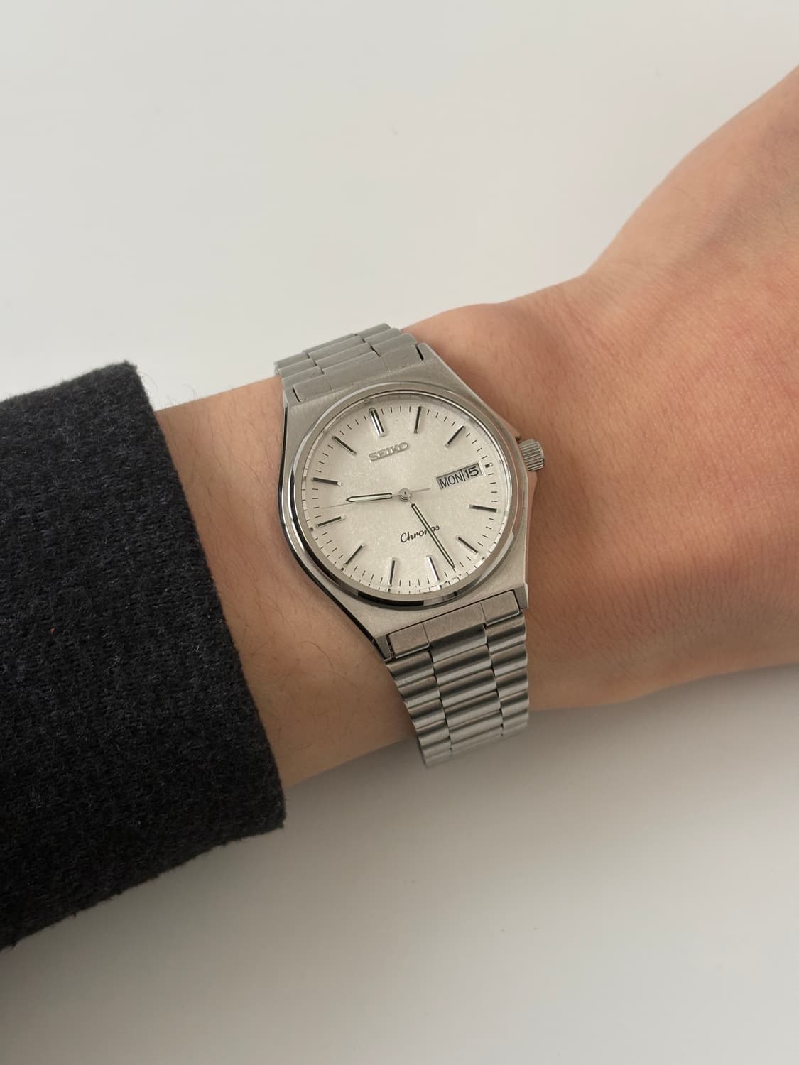 1980s Snowflake Dial Silver Quartz 상품이미지10