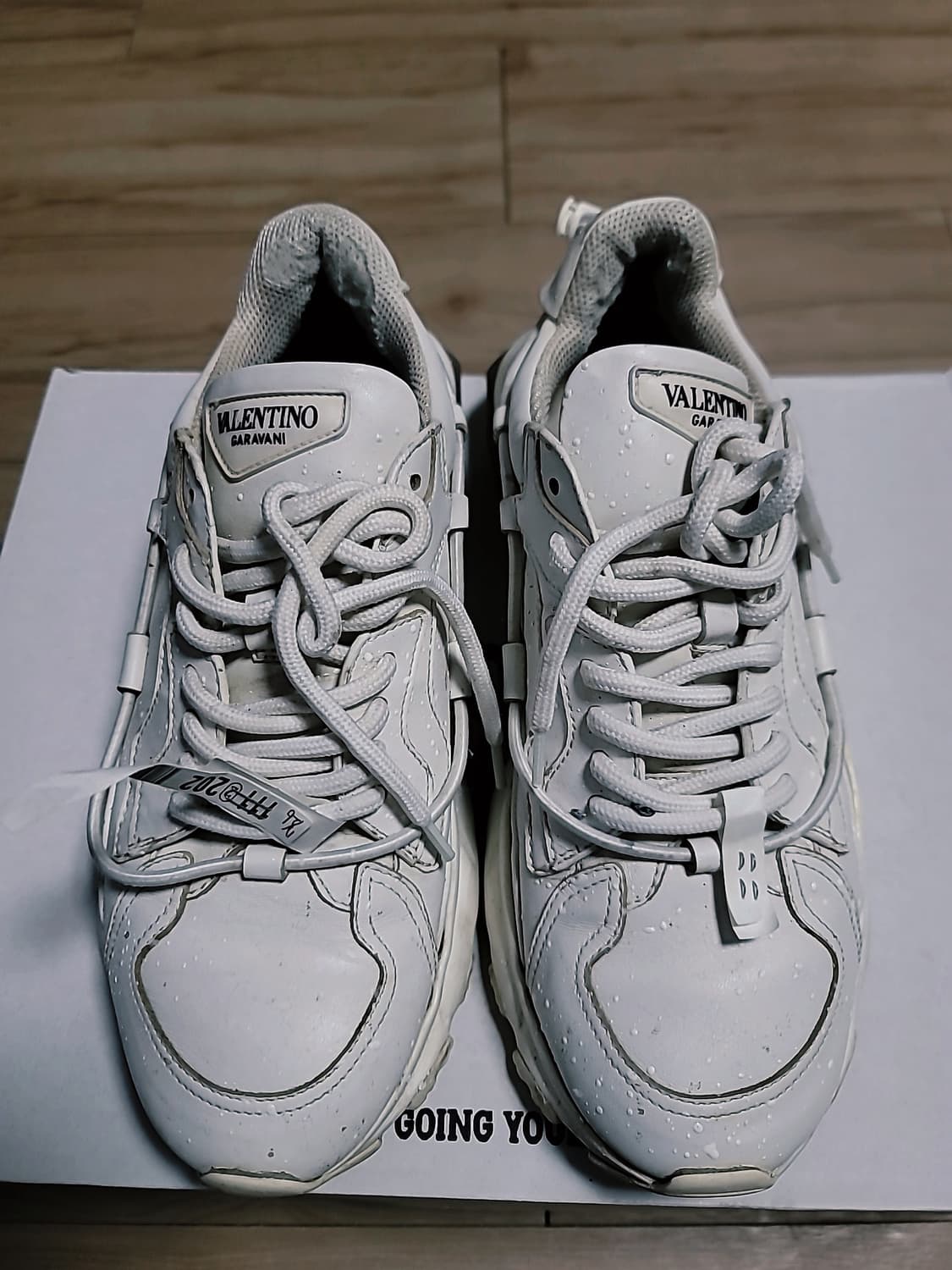 발렌티노 상품이미지1