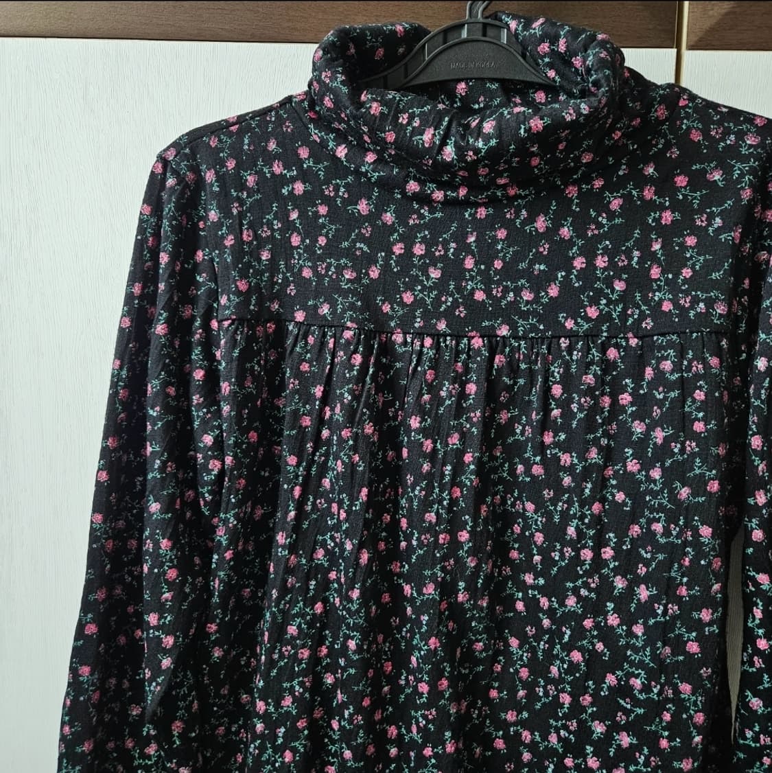 빈티지 플라워 레이스 목폴라티 모리걸 레이어드 잔꽃티셔츠 상품이미지2