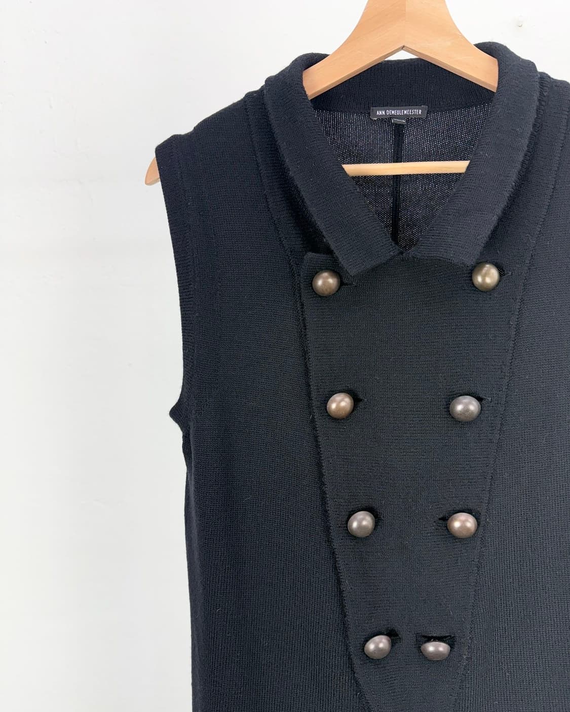 앤 드뮐미스터 블랙 브레스티드 하이넥 버튼 베스트 상품이미지3