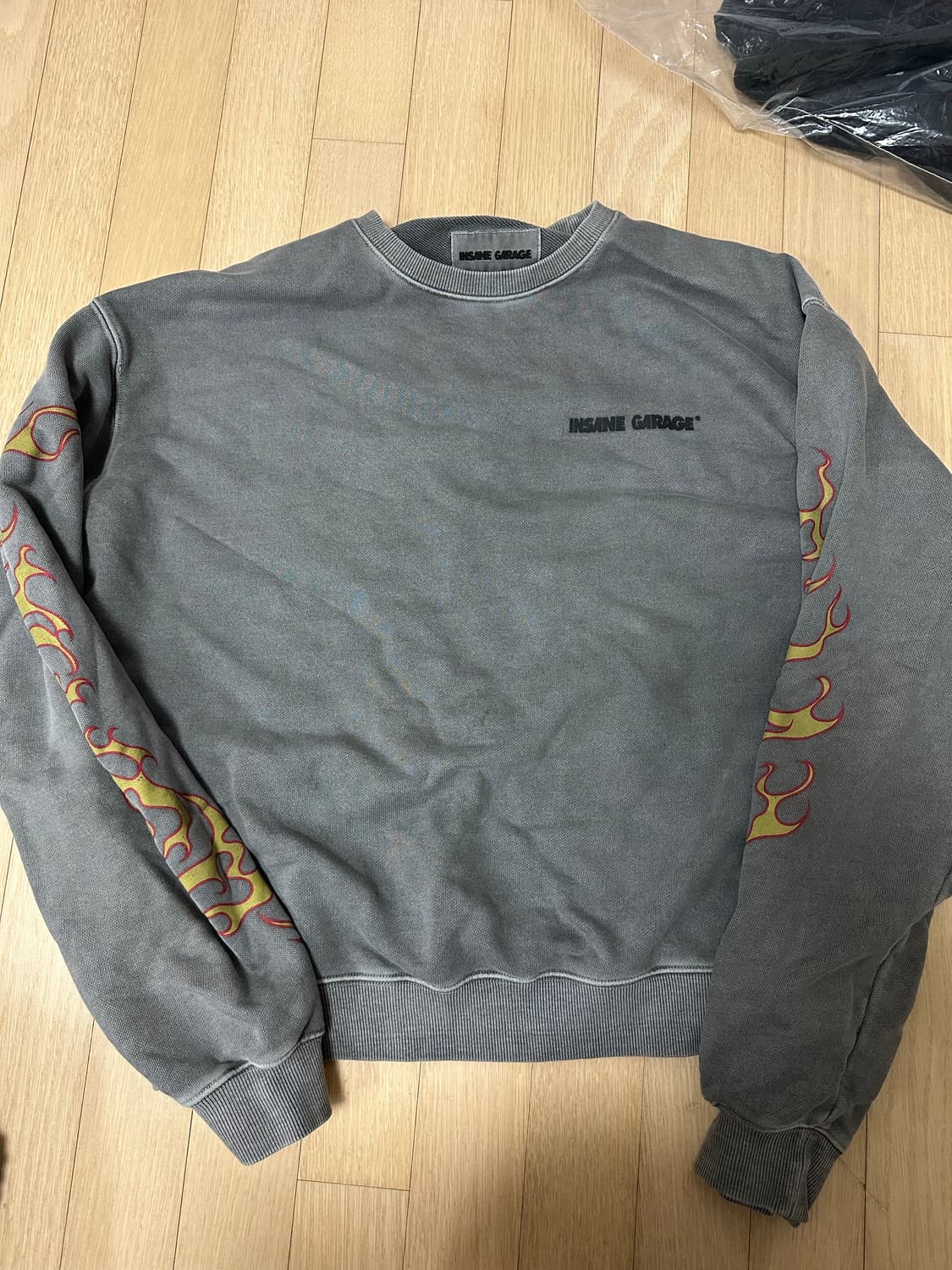 [1] 인세인개러지 맨투맨 상품이미지1