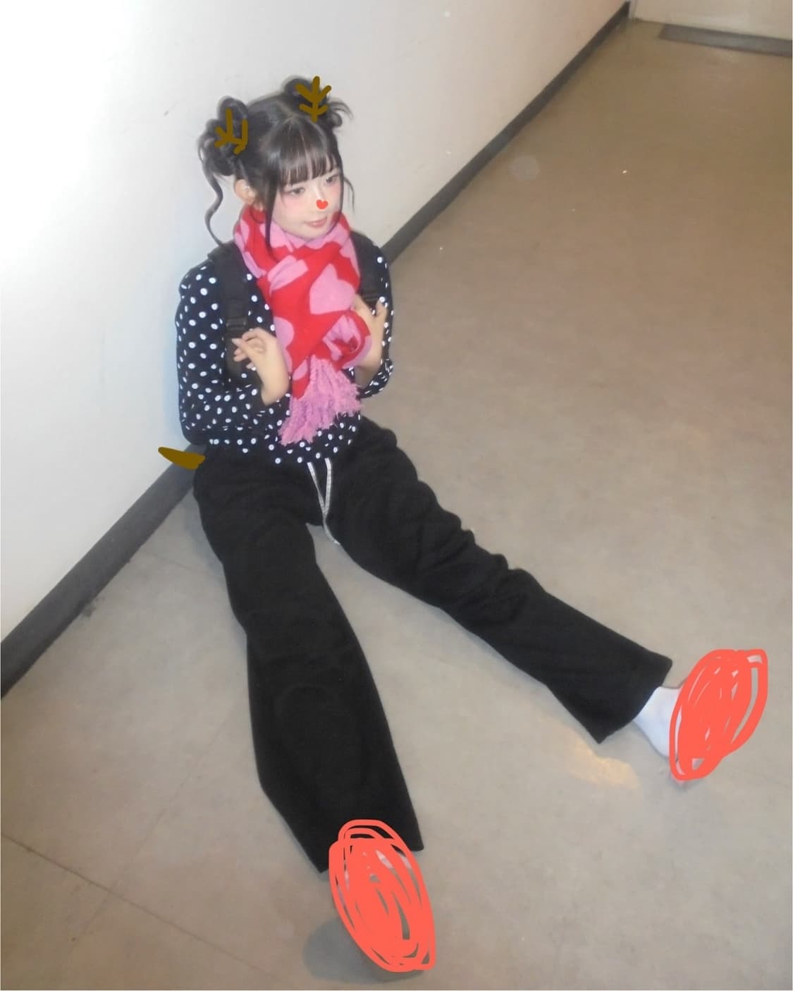 베이프 하트 목도리 머플러 아이브 레이 착용 상품이미지3