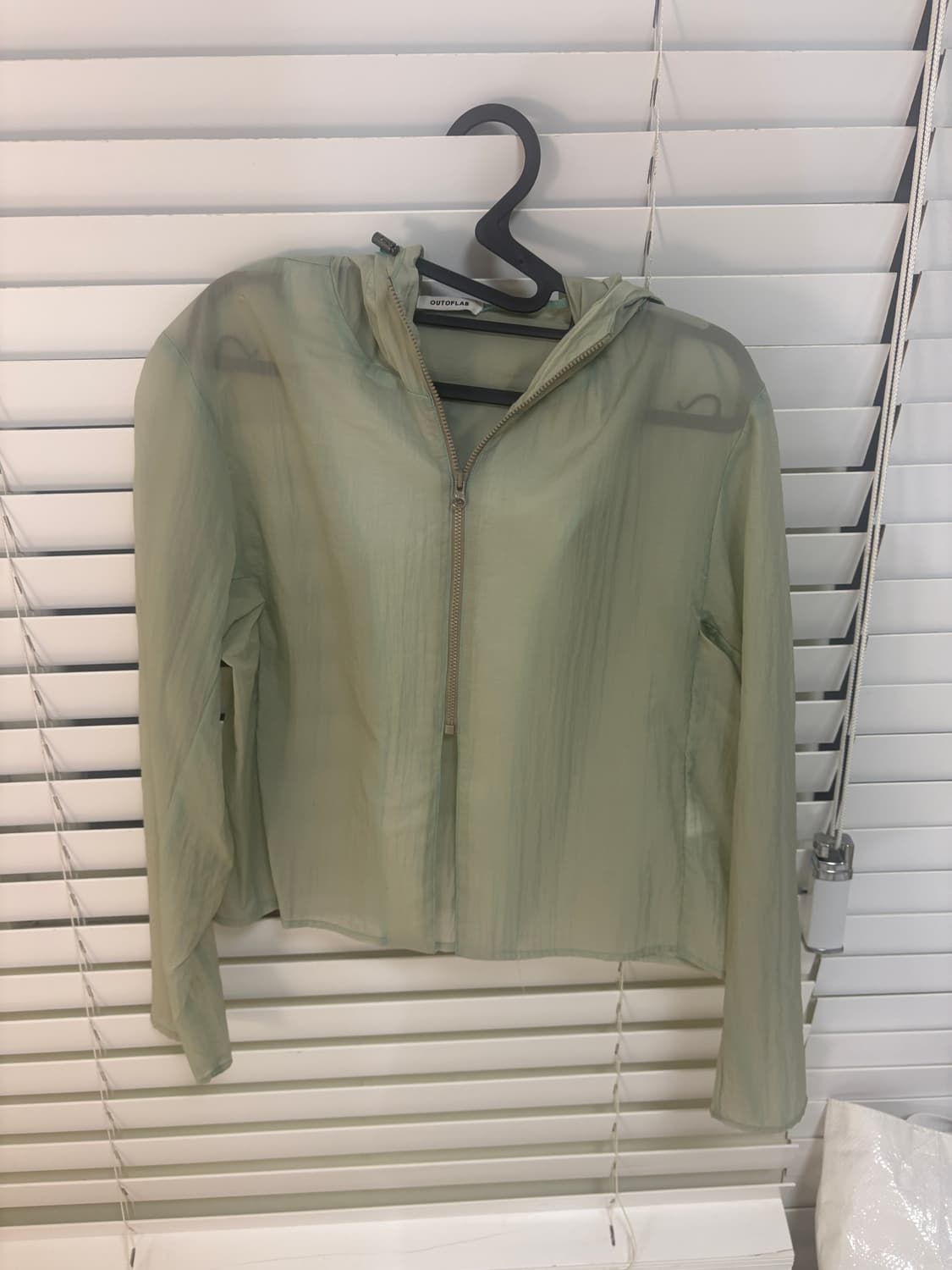 Outoflab 집업 상품이미지1