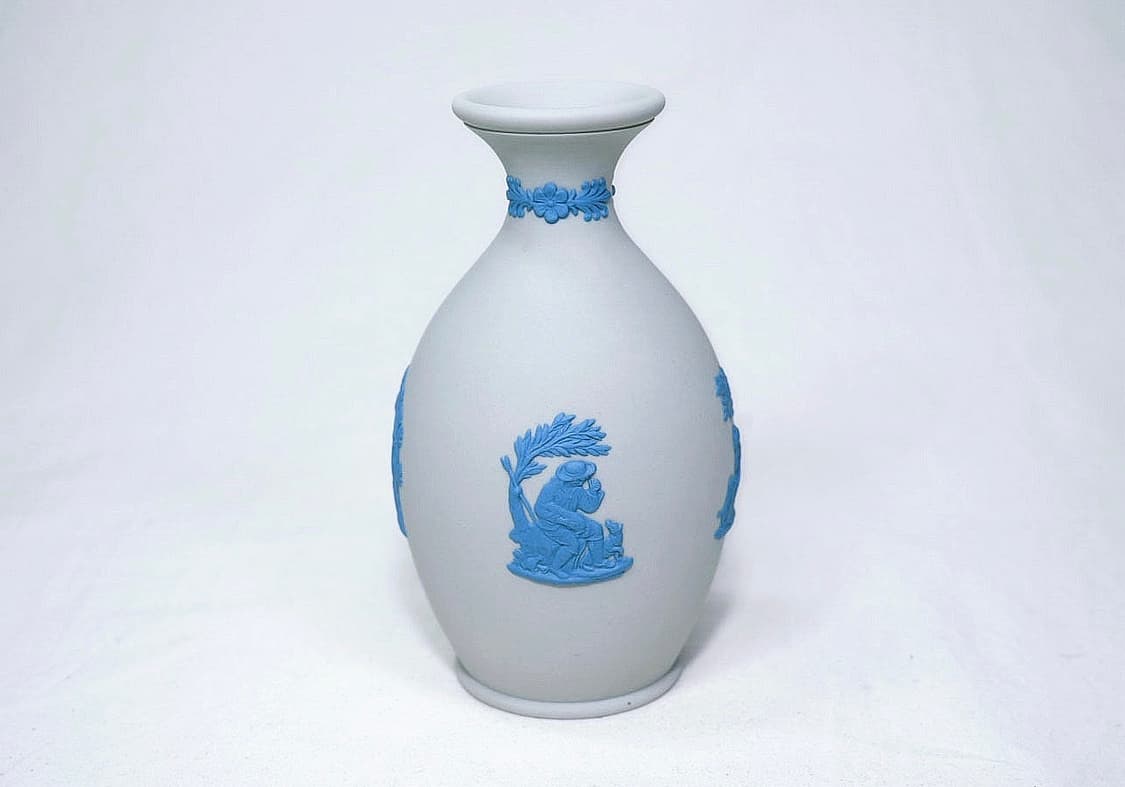 [영국엔틱] 웨지우드 제스퍼웨어 오목 베이스 화병_ 화이트 상품이미지1