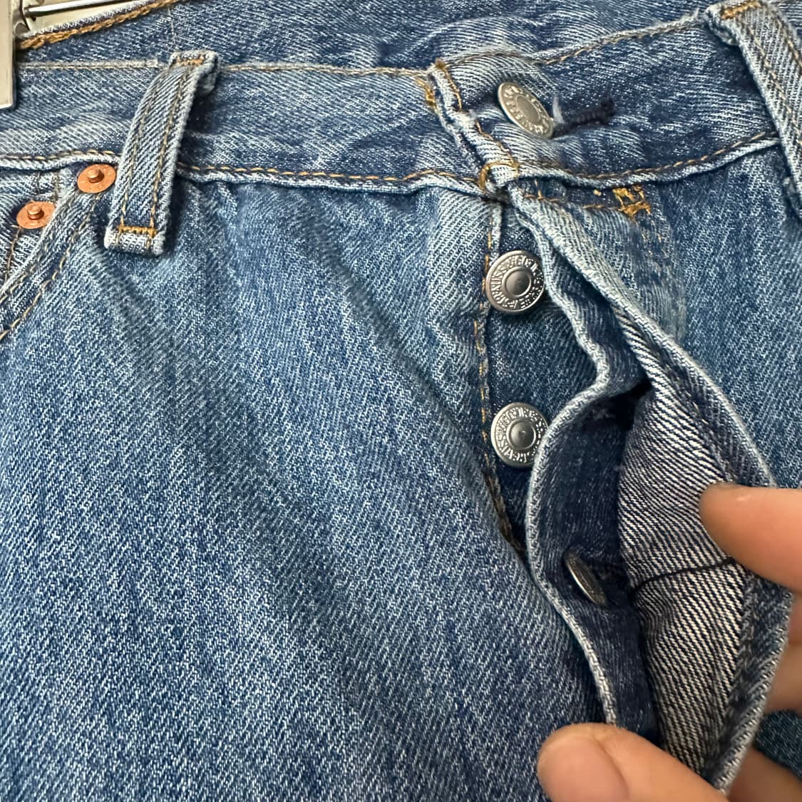 33 리바이스 501 중청 데님 상품이미지3