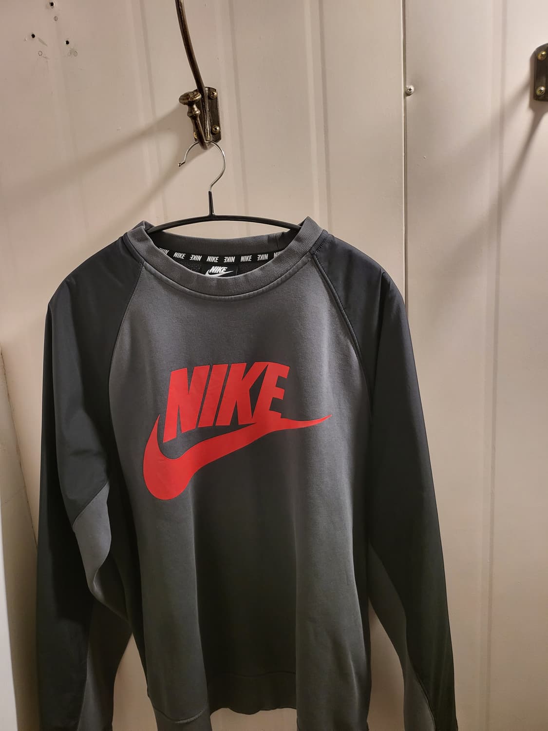 나이키 맨투맨 상품이미지2