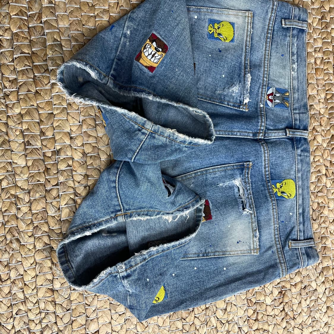 2000s 루니툰즈 엠브로이드 데님 반바지 상품이미지6