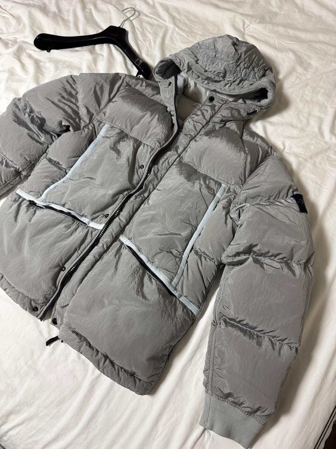 스톤아일랜드 44508 나일론 메탈 점퍼 L사이즈 팝니다 상품이미지1