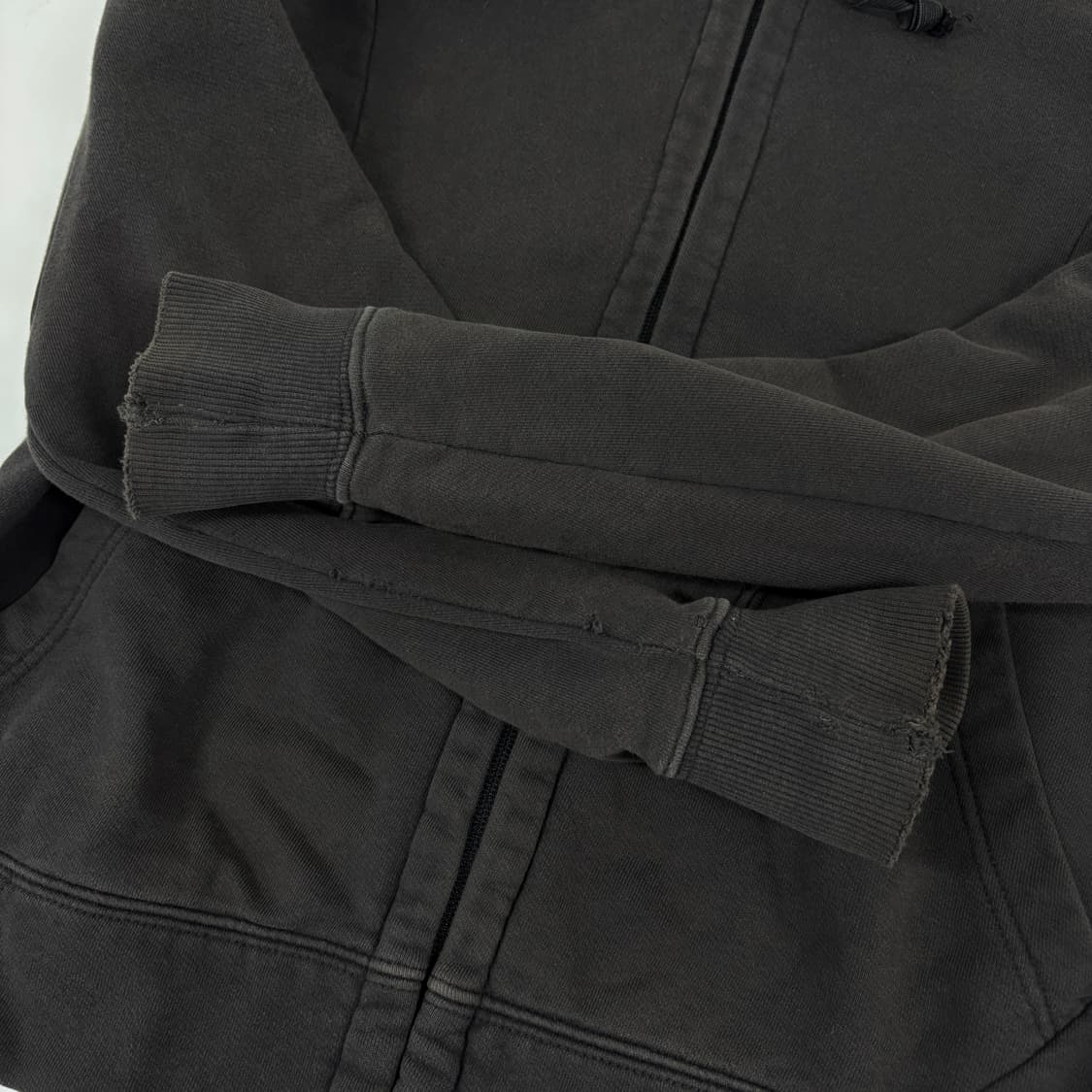 C.P company 씨피 컴퍼니 후드집업 상품이미지6