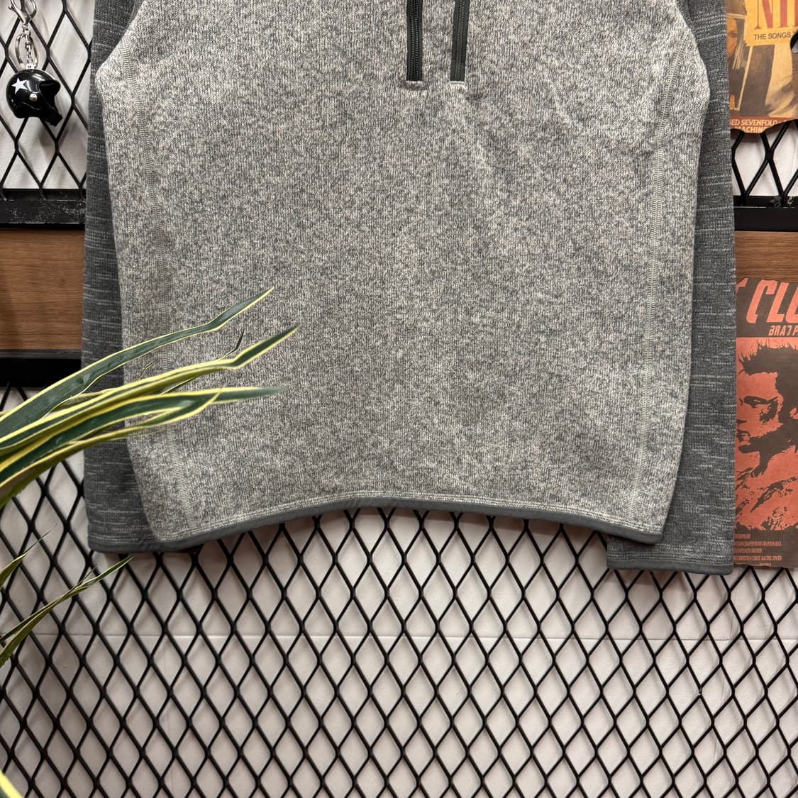 파타고니아 베터 스웨터 배색 하프 집업 전면 로고 포인트 그레이 상품이미지4