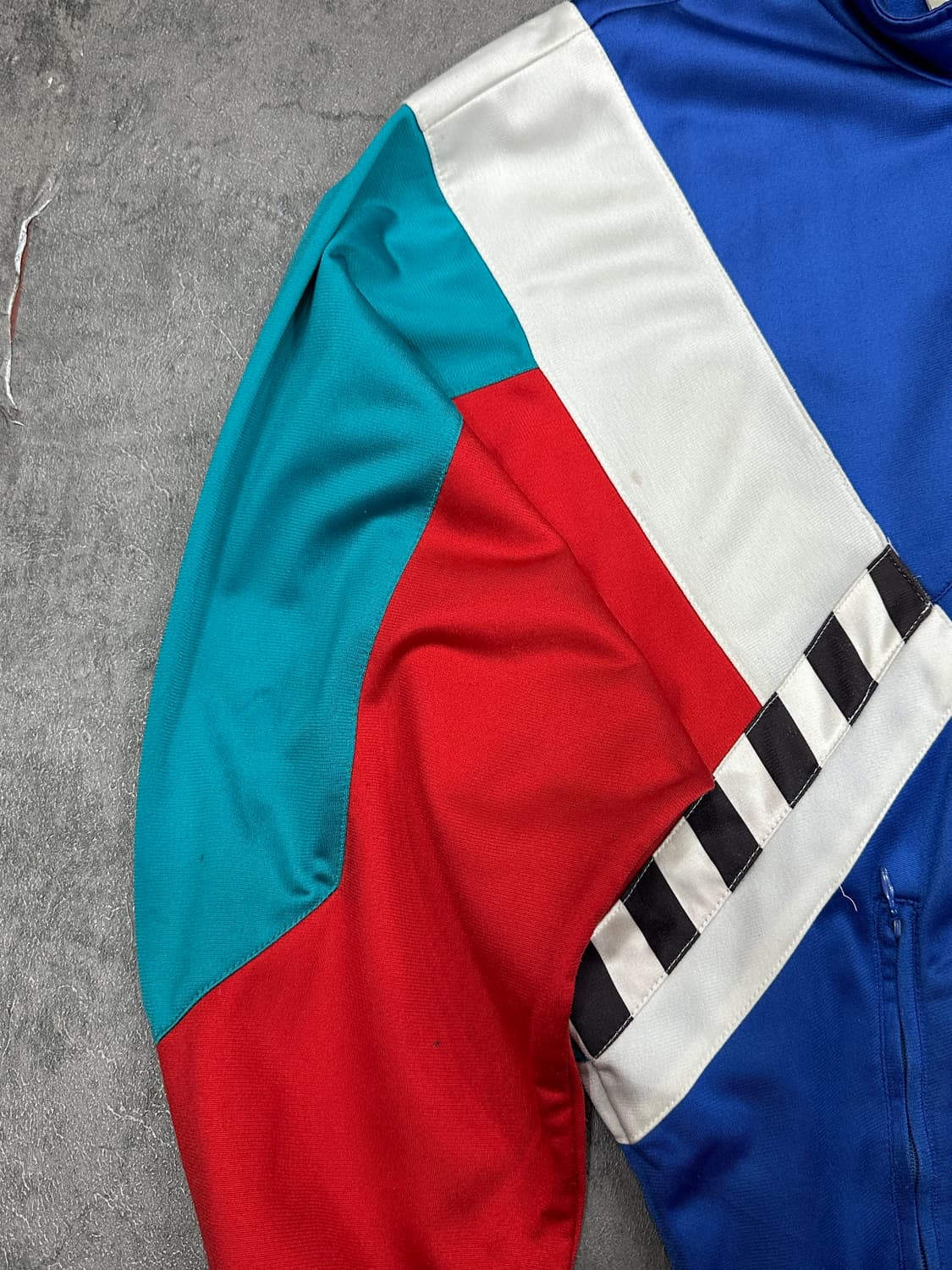 아디다스 올드스쿨 바람막이 상품이미지3