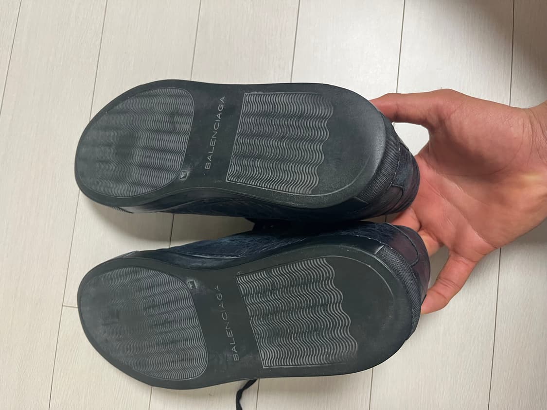 발렌시아가 아레나 로우 스니커즈 41 상품이미지4