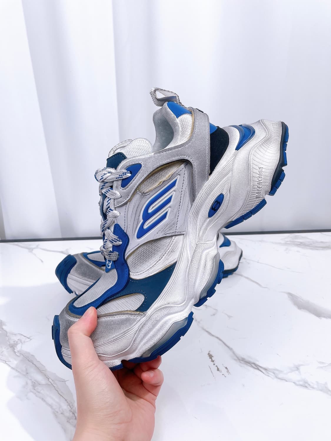 (정품/새상품) 발렌시아가 카고 스니커즈 화이트 블루 상품이미지1