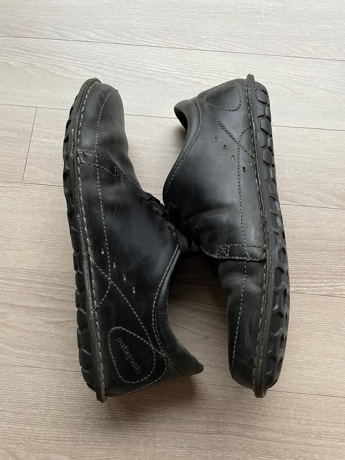 파타고니아 loulu 룰루 레더 슈즈 올리브 나잇 상품이미지5