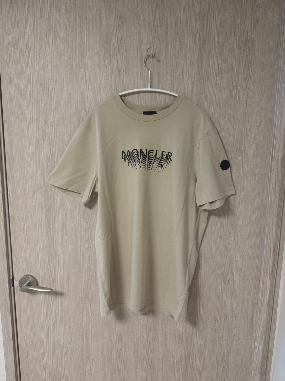 새상품 몽클레어 몽클레르 로고 코튼 저지 티셔츠 L 라이트베이지 상품이미지2