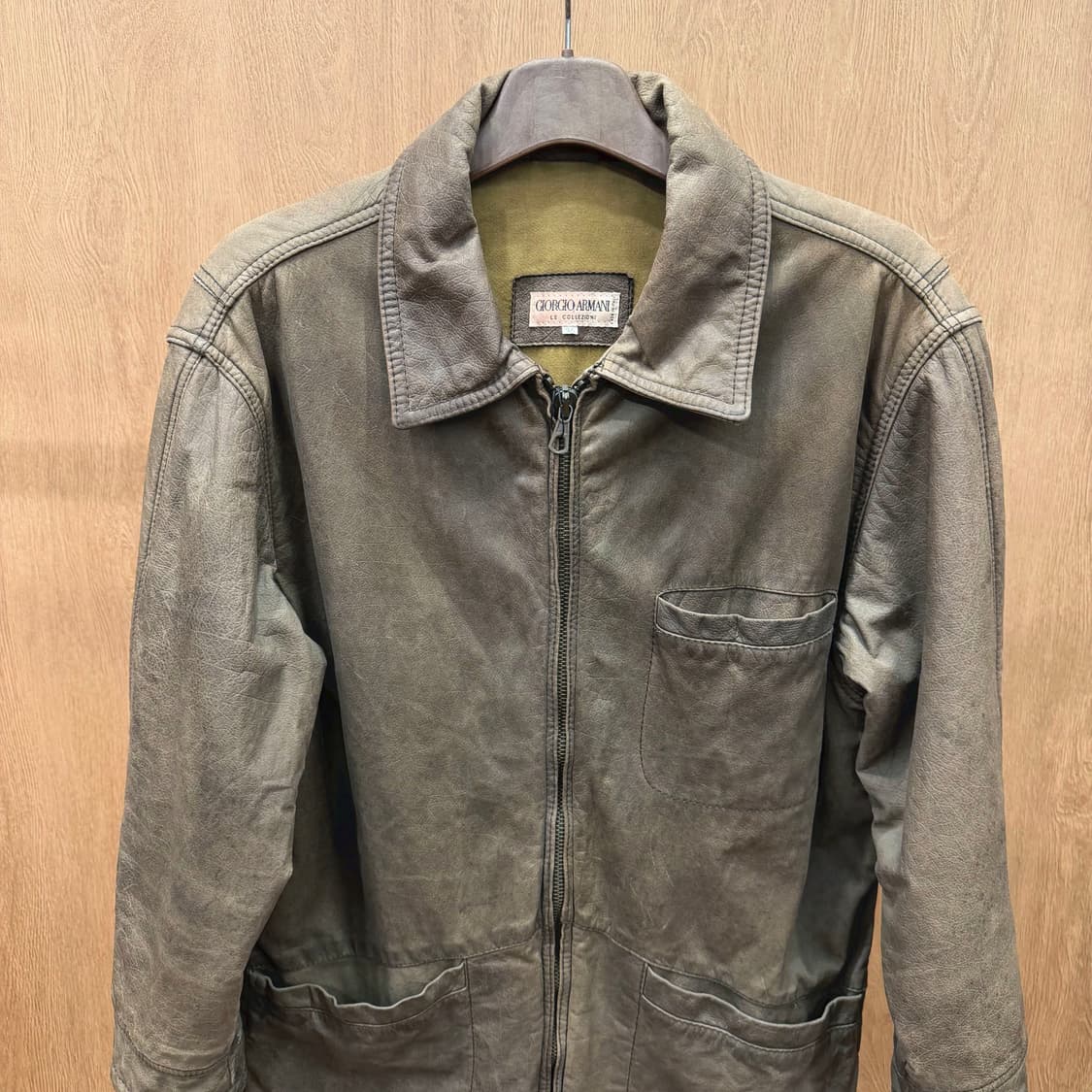 조르지오 아르마니 레더 집업 하프 코트 워싱 레더 텍스처 레귤러핏 브라운 상품이미지4