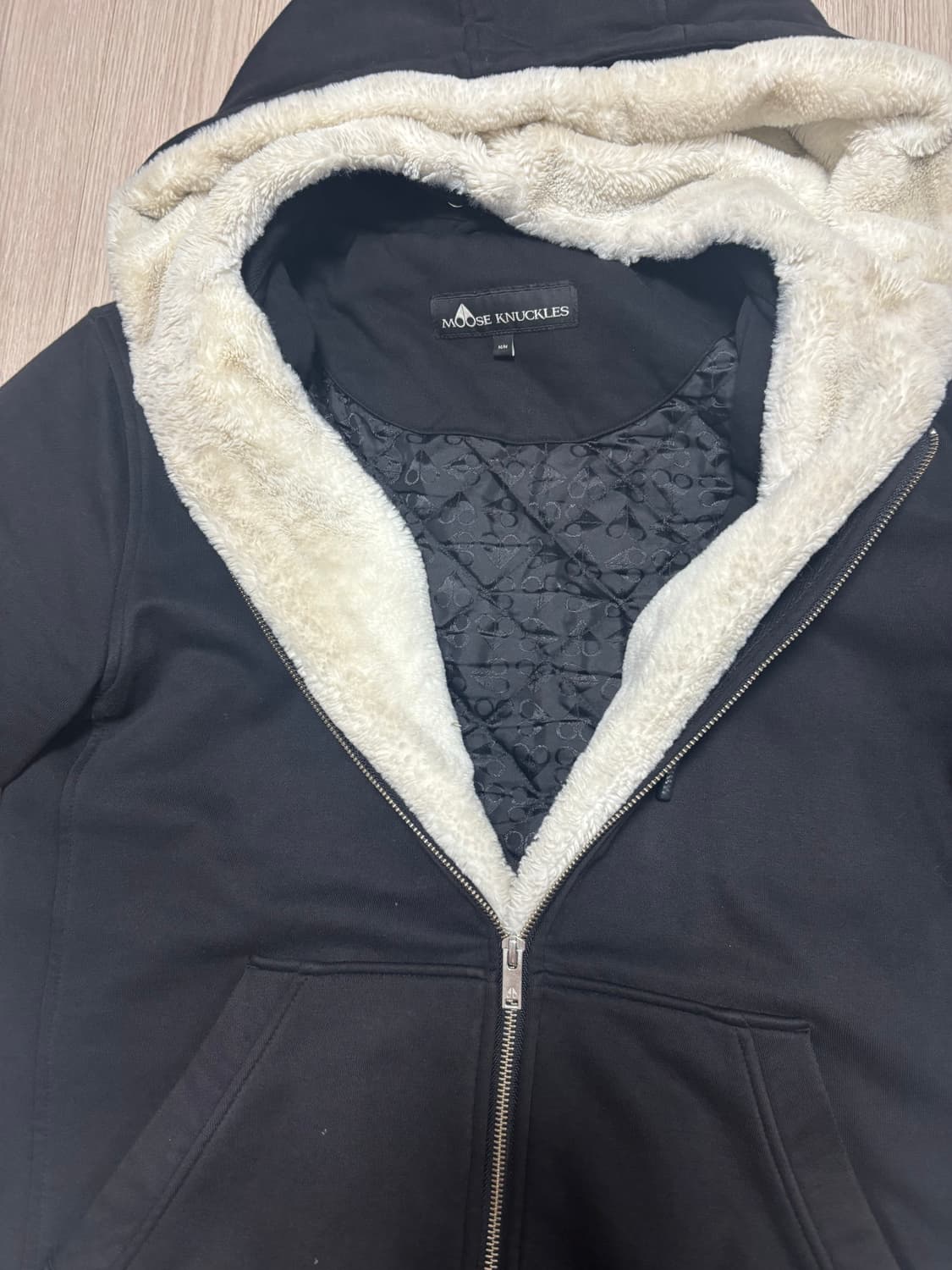 무스너클 버니스웨터 M 상품이미지3