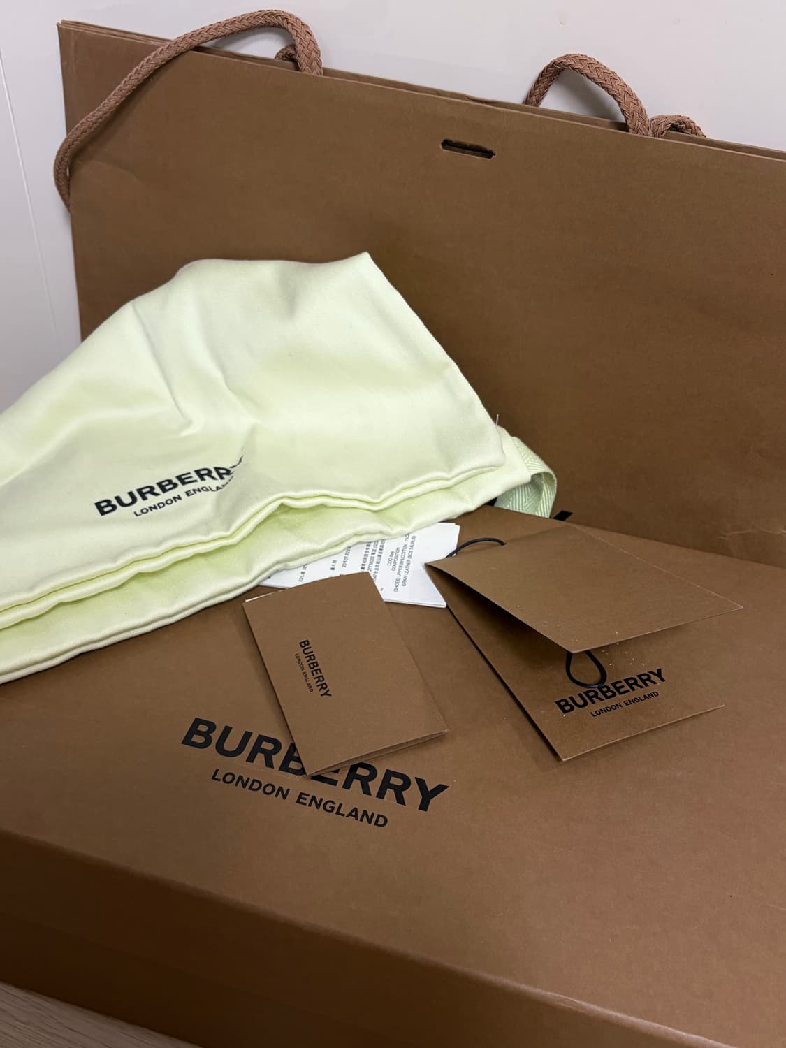 버버리 스니커즈 36.5 사이즈 (235) 상품이미지9