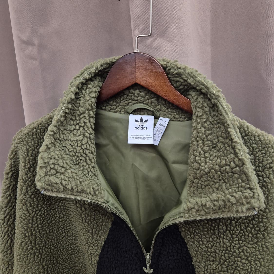 아디다스 빅 트레포일 쉐르파 자켓 XL 상품이미지3