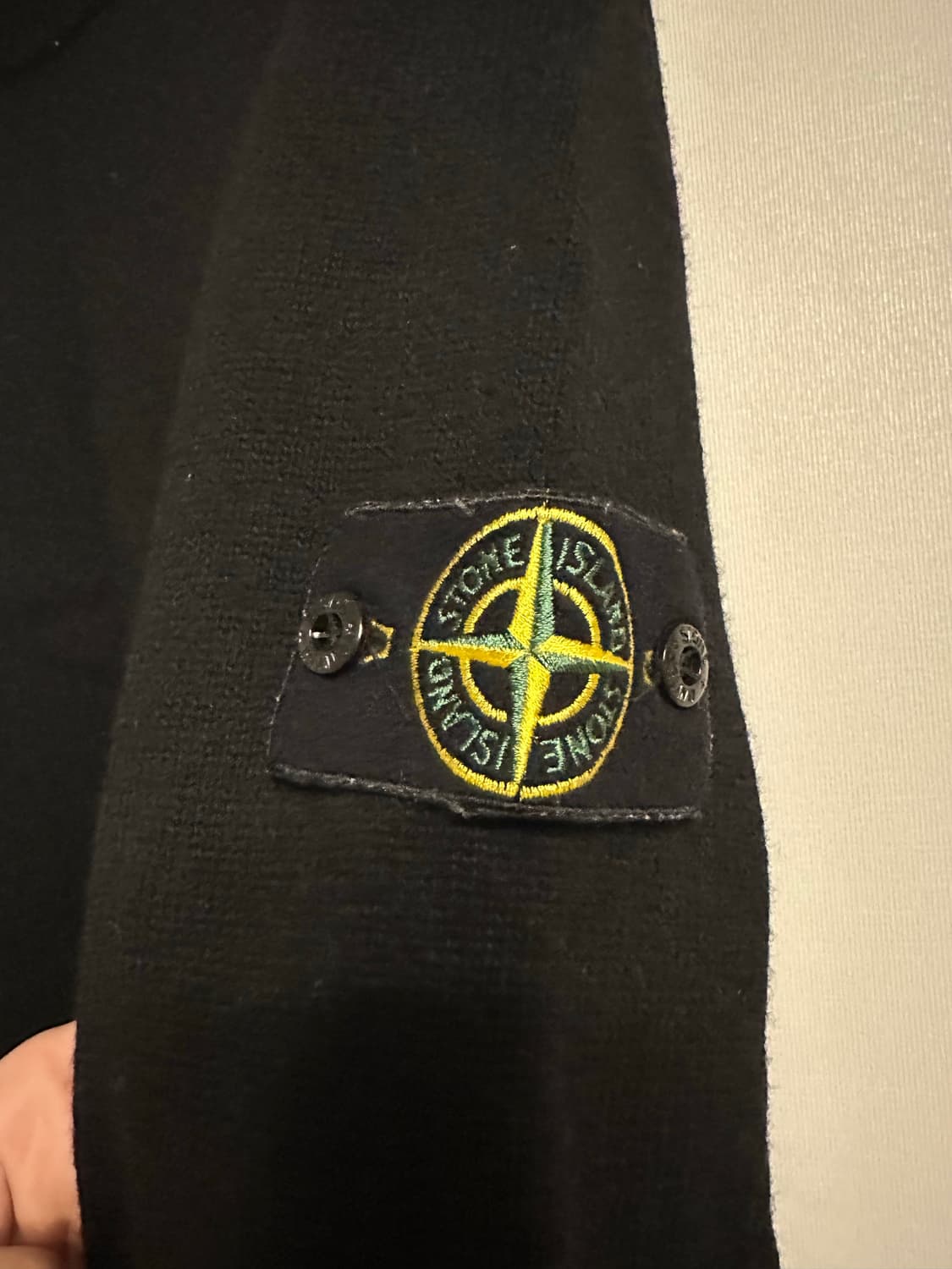 L) 스톤아일랜드 블랙 니트 상품이미지2