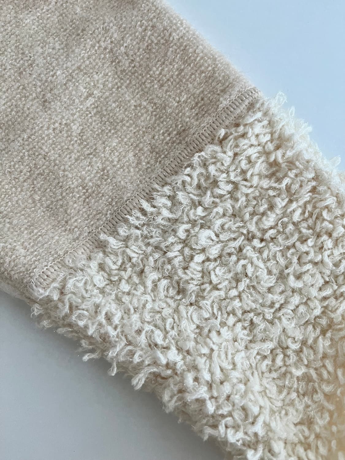 34) 에스까다 ESCADA 터틀넥 오버사이즈 니트 크림 상품이미지6