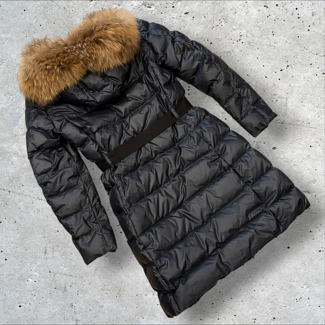 [1] 몽클레어 우먼 블랙 롱 패딩 코트 퍼 후드 벨티드 D372 상품이미지2