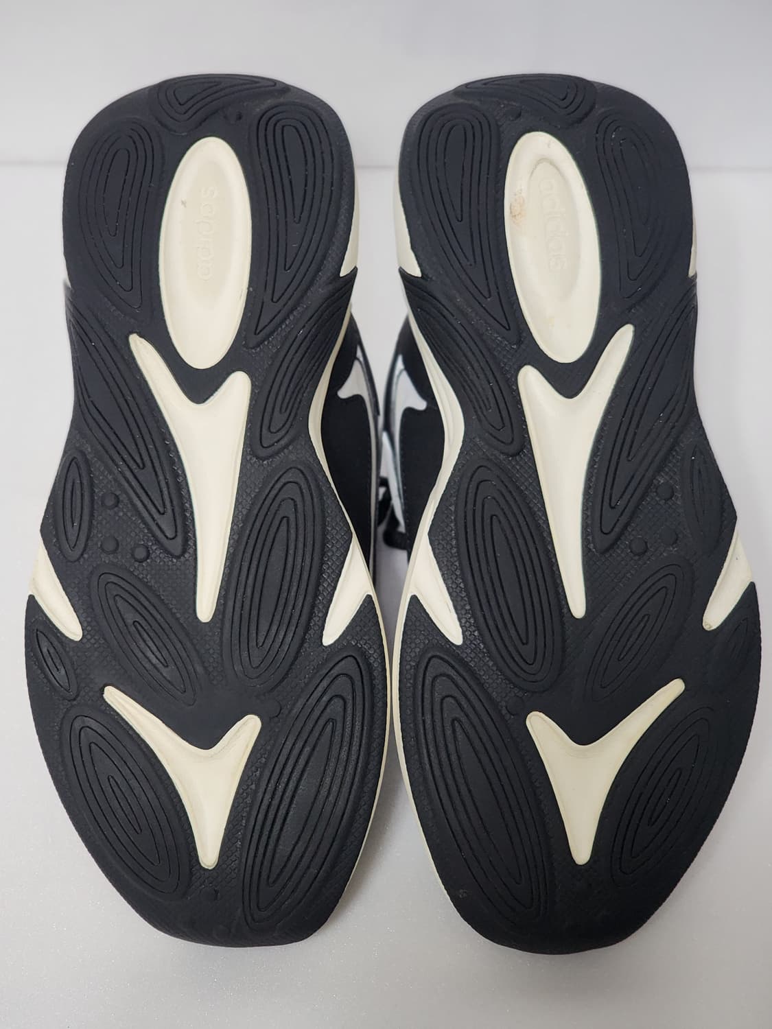 아디다스 오즈웨이브 블랙화이트 ID3573 245mm 상태최상 상품이미지7