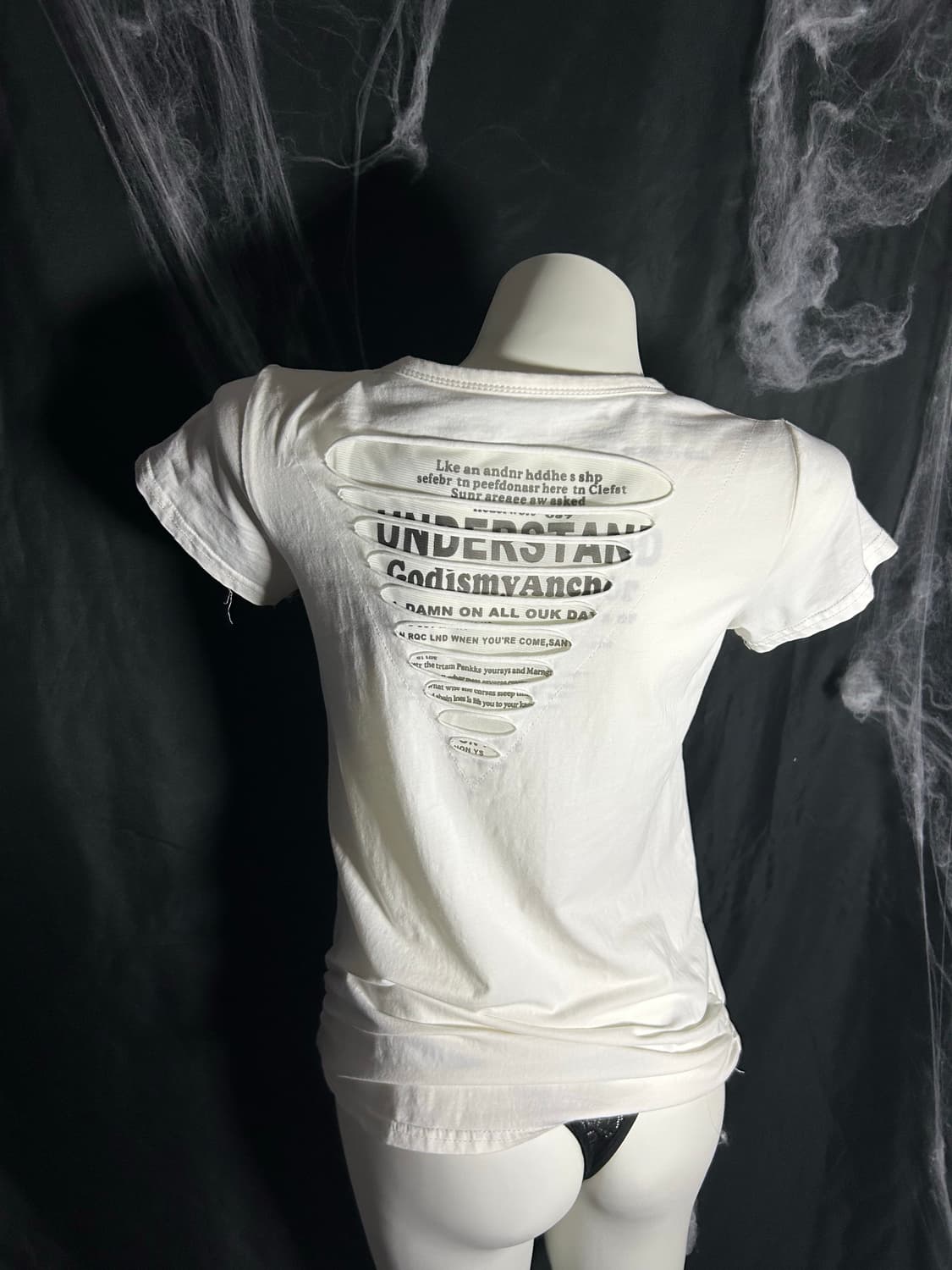 y2k typo back detailed tee 상품이미지3