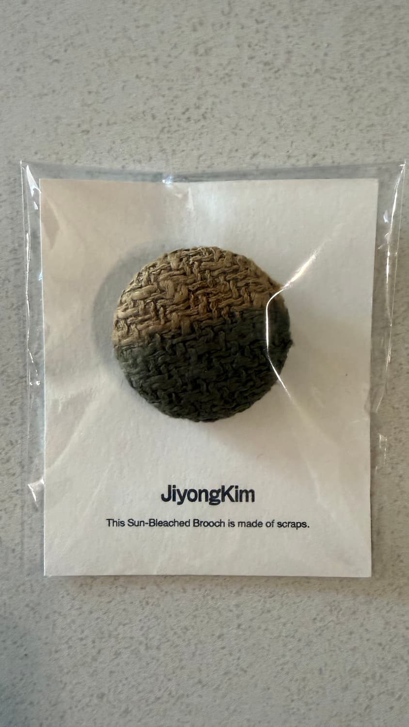 jiyongkim brooch-khaki 상품이미지1