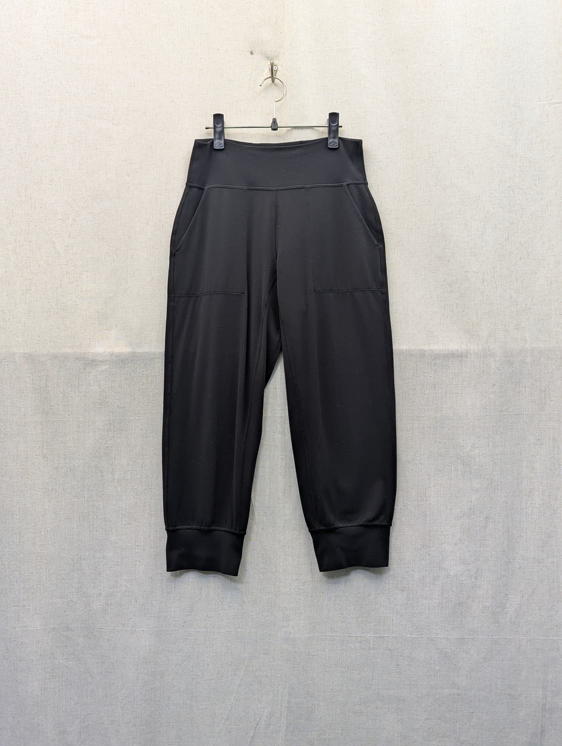 Lululemon 블랙 트레이닝 바지 상품이미지1