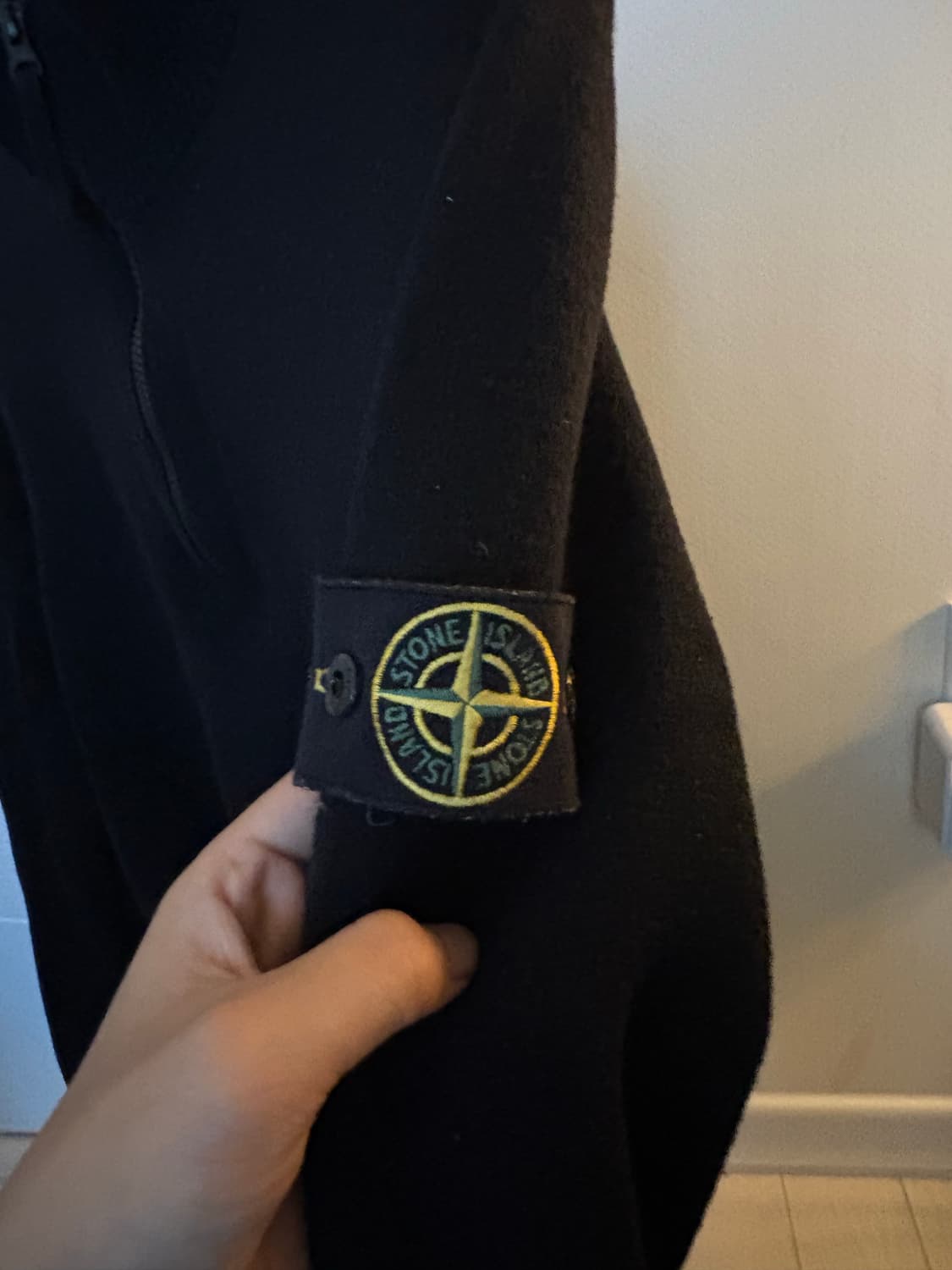 스톤아일랜드 반집업 니트 상품이미지2