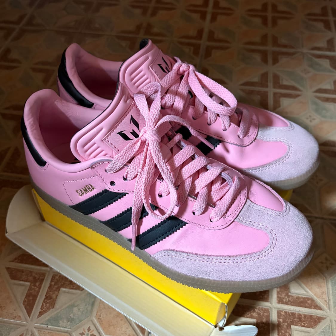 아디다스 삼바 메시 인도어 IH8158 핑크 상품이미지1