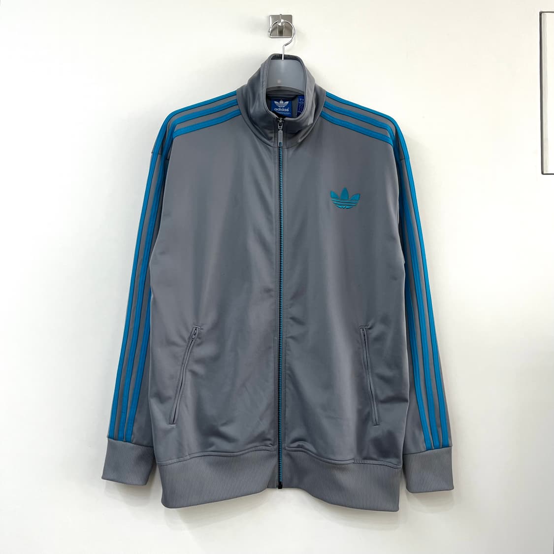 아디다스 구파이어버드 그레이 블루 트랙탑 져지 상품이미지2