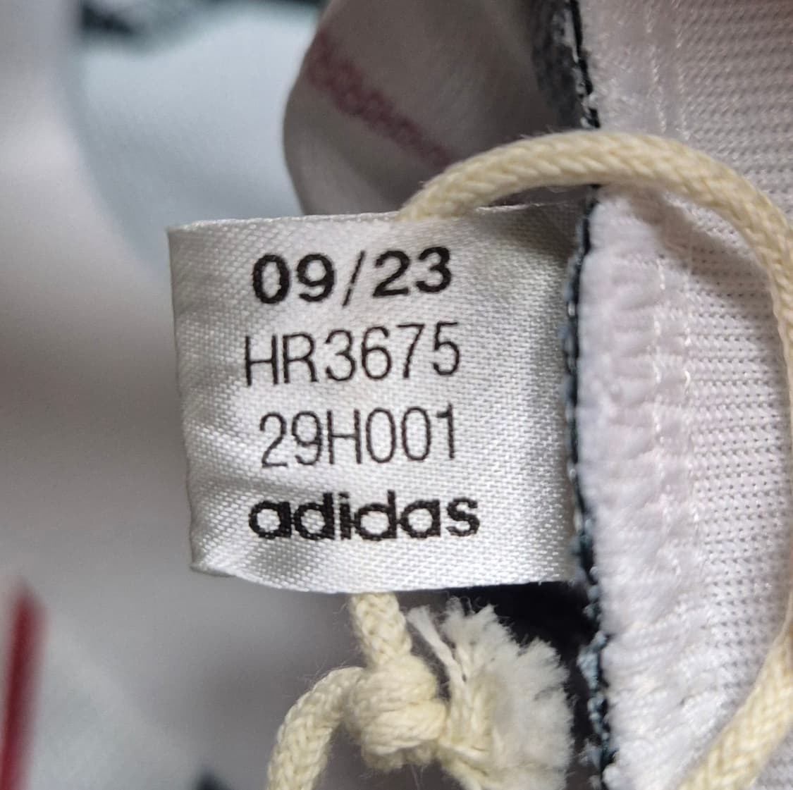 맨유 원정 브루노 페르난데스 유니폼 팝니다  상품이미지3