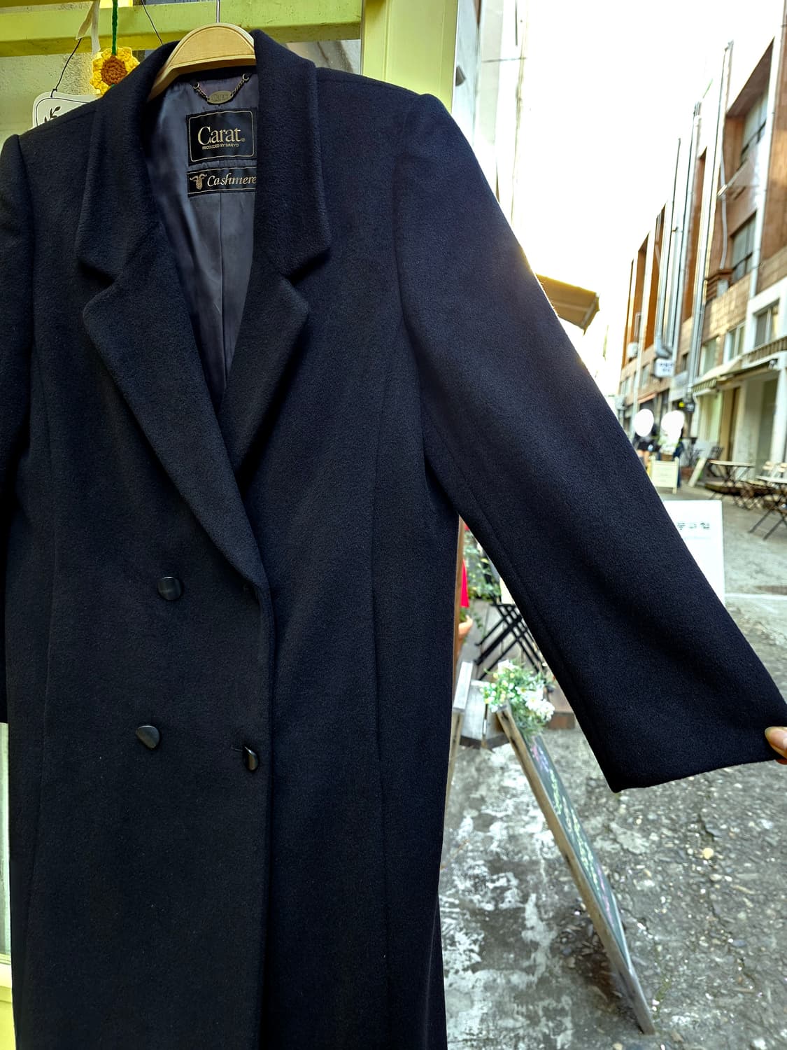 Carat by Sanyo 블랙 퓨어 캐시미어 테일러드 더블 코트 상품이미지5