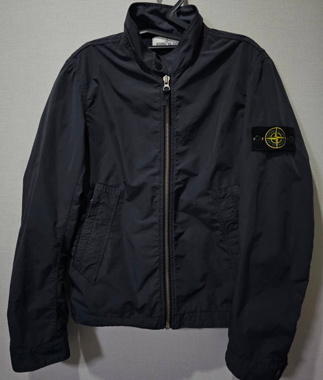 [정품] 스톤아일랜드 다비드 텔라 라이트 자켓 95 / M 상품이미지1