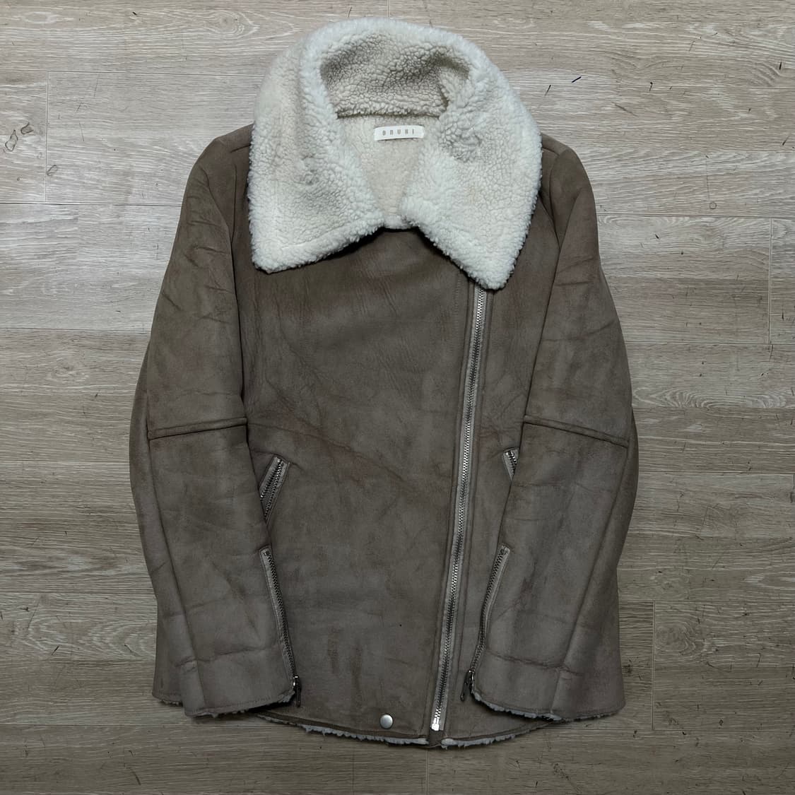 BRUNI 브루니 양털 스웨이드 무스탕 자켓 [베이지] M/95 상품이미지1