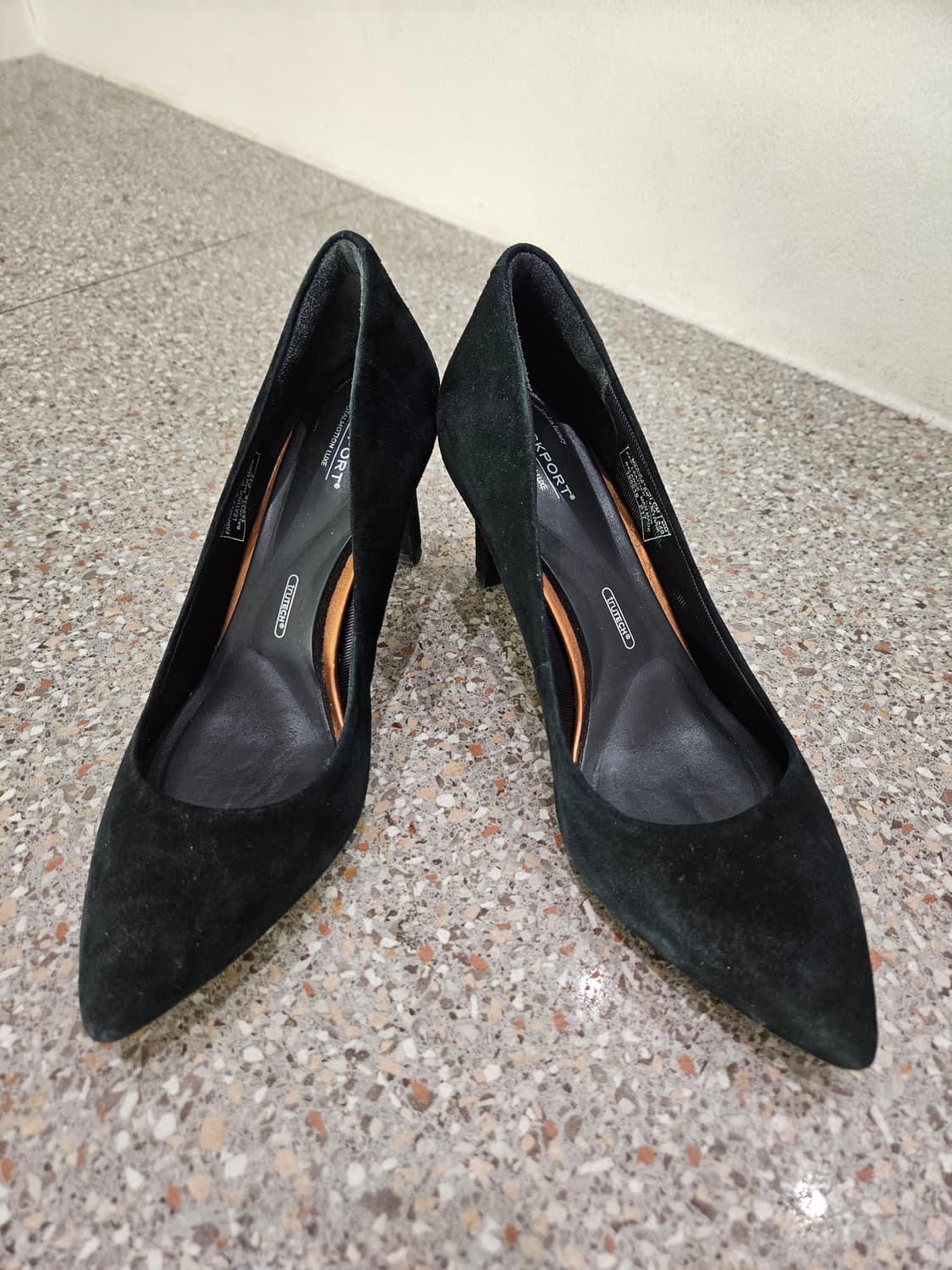 락포트 토탈모션 스웨이드 블랙 힐 240 상품이미지2