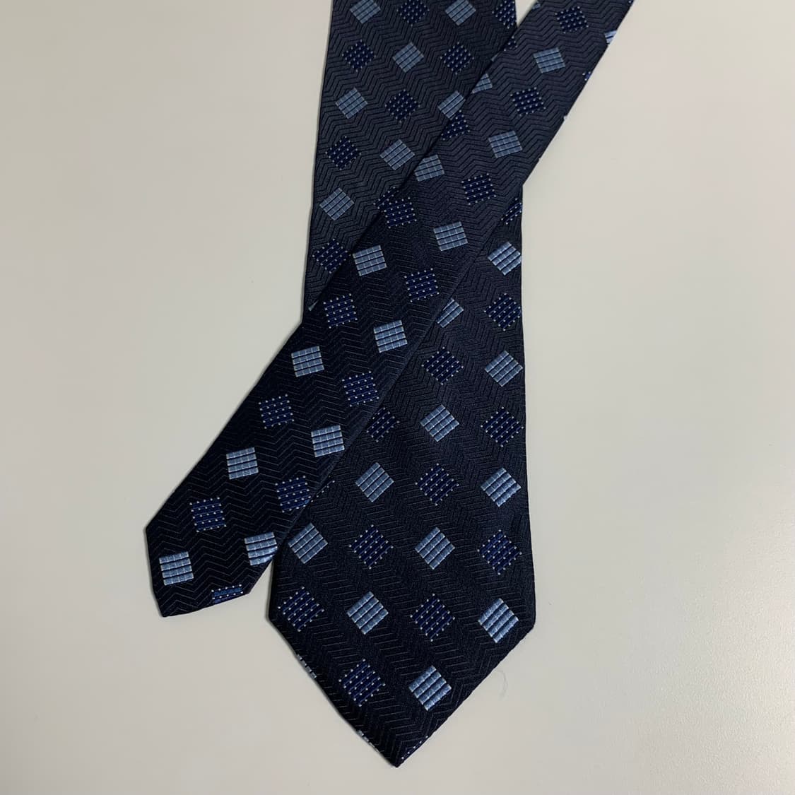 조르지오 아르마니(ARMANI) 명품 정장넥타이 클래식룩 코디 A+ 상품이미지3